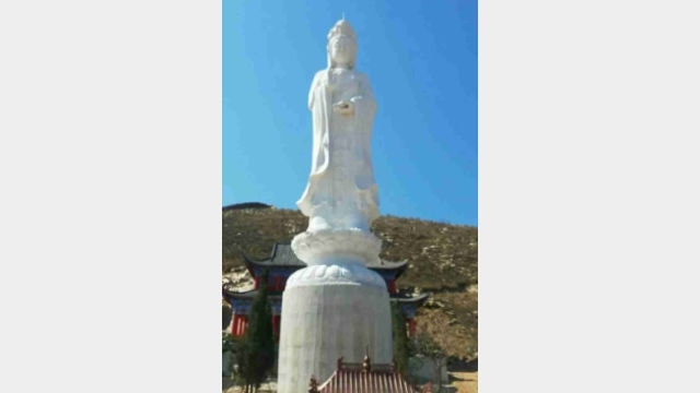 The original appearance of the Guanyin statue in the Niuwangzhai scenic area in Xingtang county.