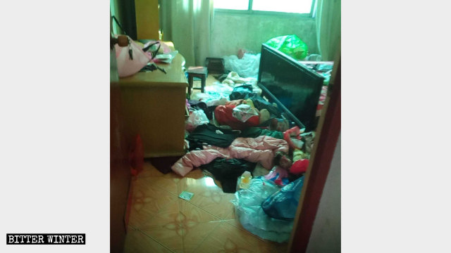 警察に襲撃された後の宜春市のCAGメンバーの住居