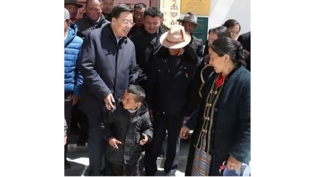 Wu Yingjie, Tibet’s CCP secretary, visits Gyalaphug. Screenshot from Tibet Daily TV.