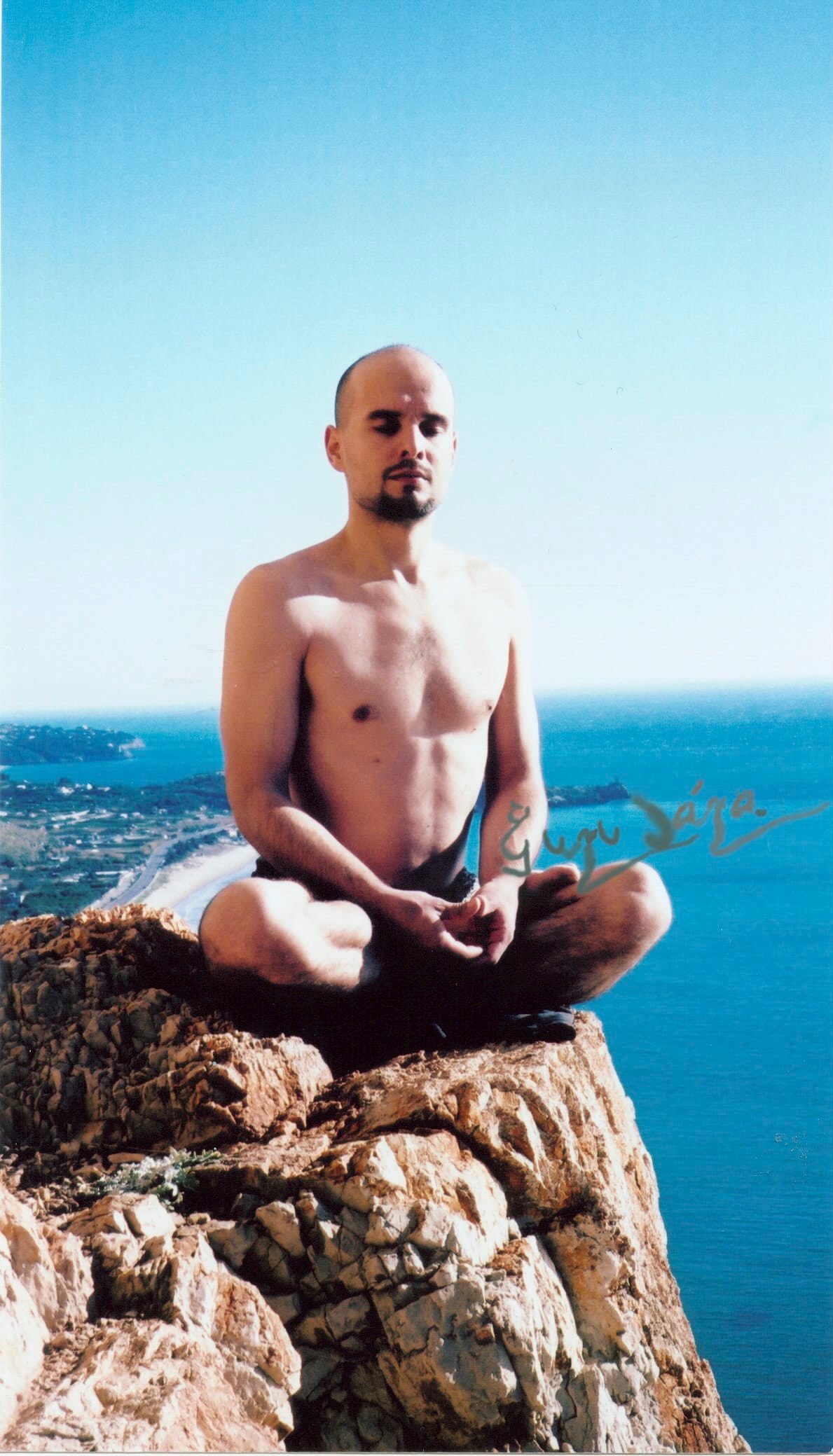 Guru Jára in Sperlonga, Italy, in the 1990s.