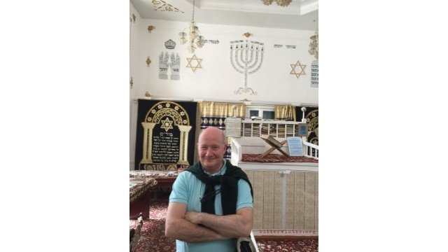 The author’s second visit to the Bukhara synagogue, 2018.