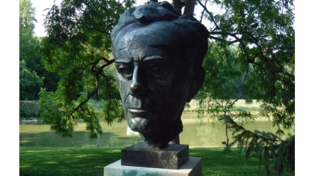 James Rosati (1911–1988), Bust of Paul Tillich, New Harmony, Indiana. 