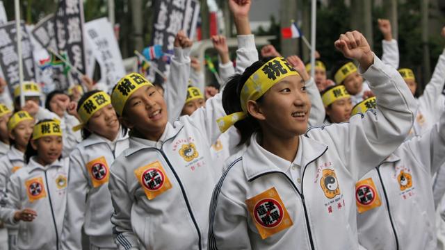 Tai Ji Men protests in Taiwan unite dizi of all ages.
