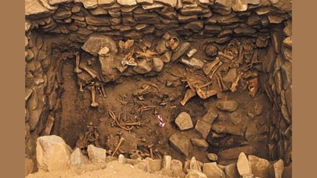 A recently discovered Zhangzhung burial site, “Quta Cemetery,” Ngari prefecture, Western Tibet. From Weibo.