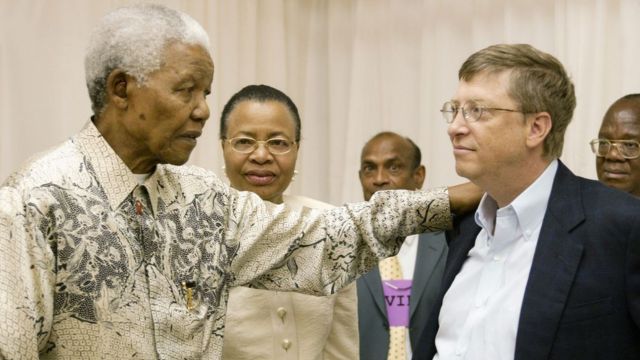 During his controversial anti-AIDS campaign, Mandela met Bill Gates. From Twitter.