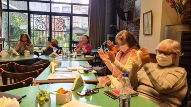 BAYS members, mostly women, in the café in Buenos Aires where most of the movement’s lectures were held.