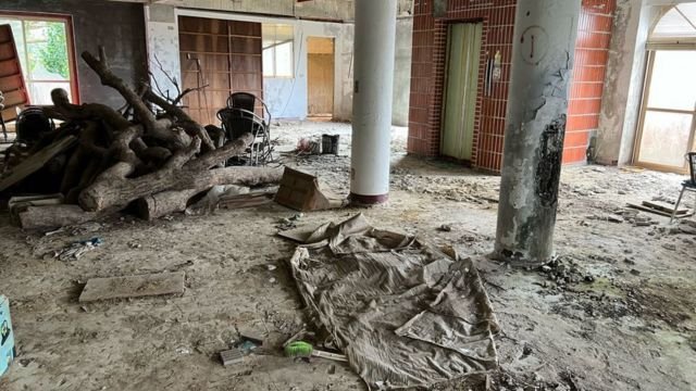 The dilapidated state of the Swiss Mountain Villa property today.