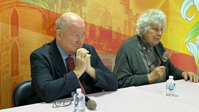 Massimo Introvigne and Eileen Barker during the exchange of comments inside the Swiss Mountain Villa property.