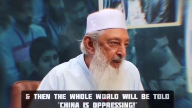 Şeyh İmran Hüseyin'in Uygur karşıtı videosu. Ekran görüntüsü.