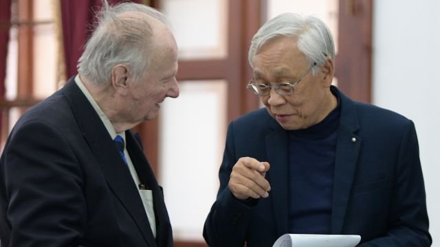 Dr. René Wadlow with former White Terror victim Chen Chin-Sheng.