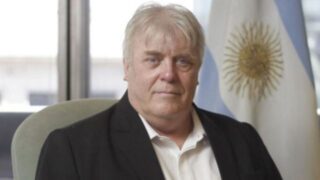 アルゼンチンの反政府活動: 監督グスタボ・ベラの特別史