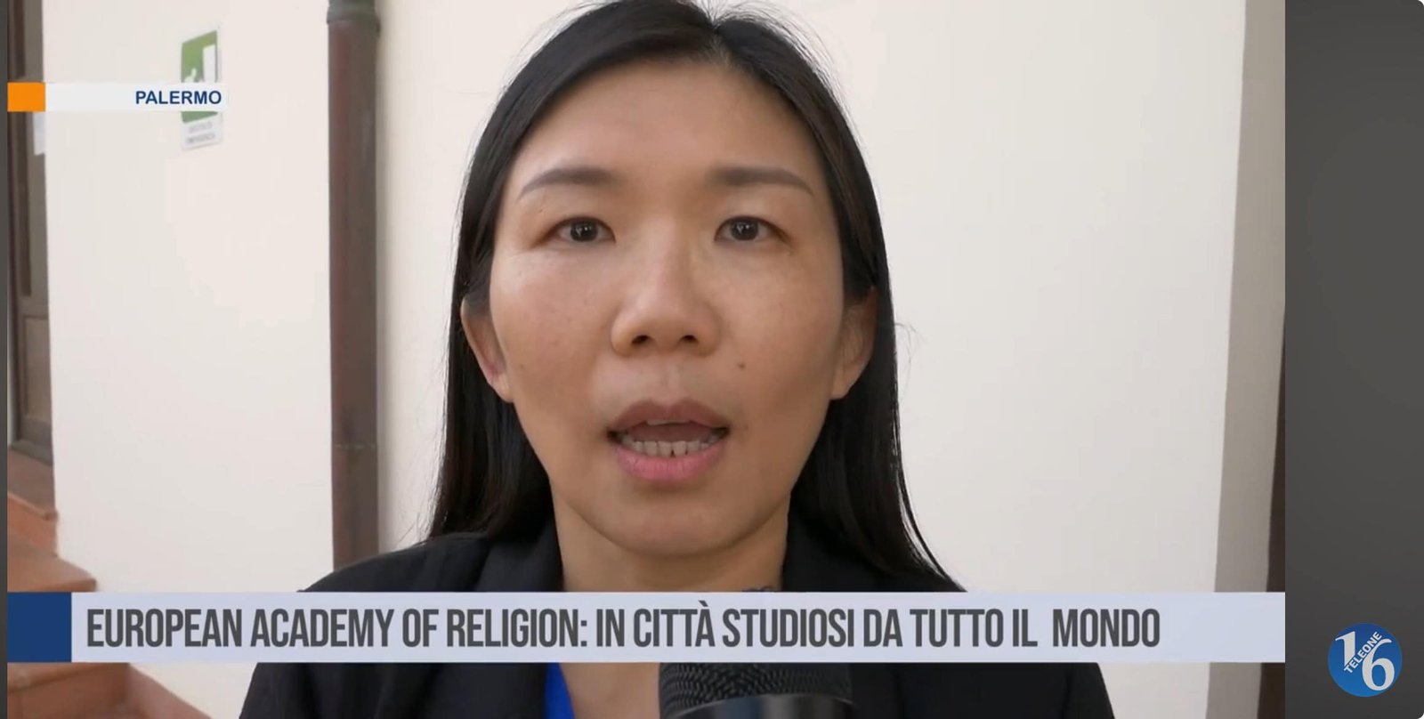 Charlotte Lee interviewed by Tele One.