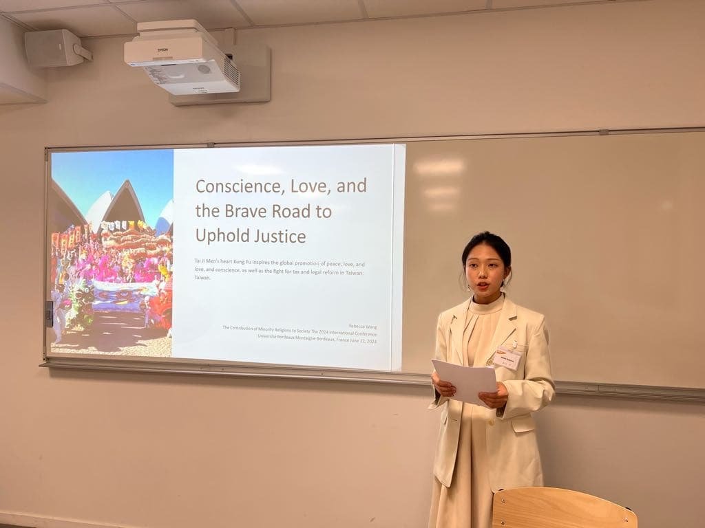 Rebecca Wang at the session.