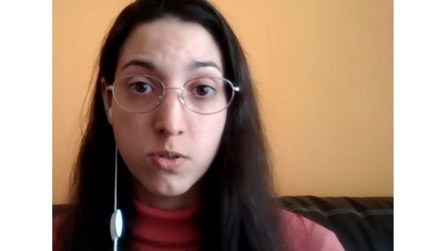 María Vardé at the webinar.