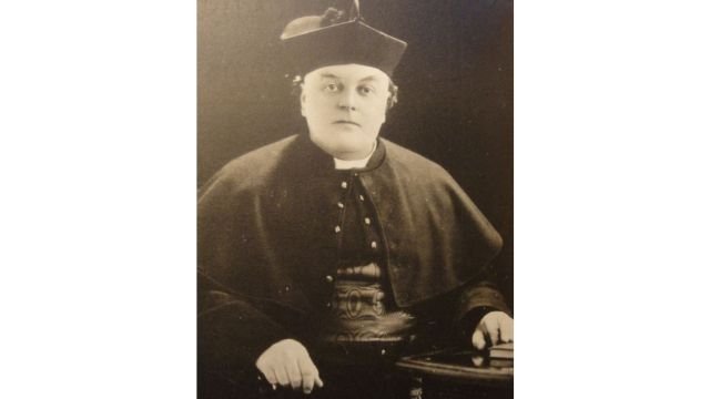 Montague Summers (1880-1948). Fonte: X.