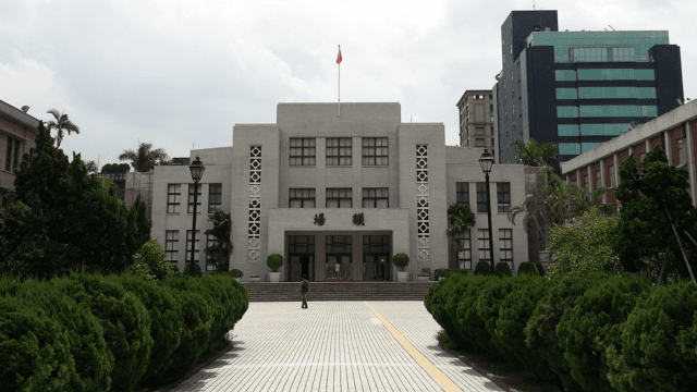 Religious Freedom in Post-Authoritarian Taiwan. 6. Is There Transitional Justice in Taiwan?