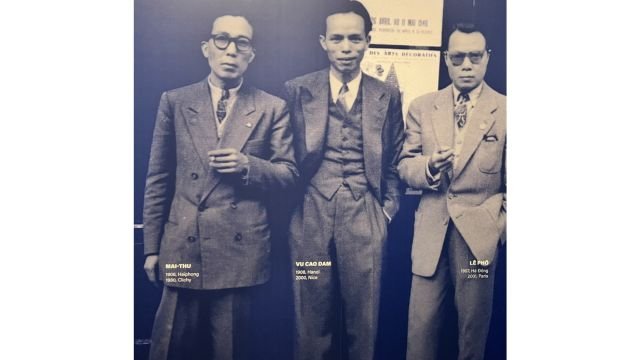 The three Vietnamese artists portrayed together. From the Paris exhibition.