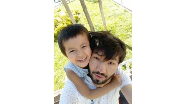 Idris,  with daughter Nefise during happier times. Photo credit: Zeynure Wubuli.