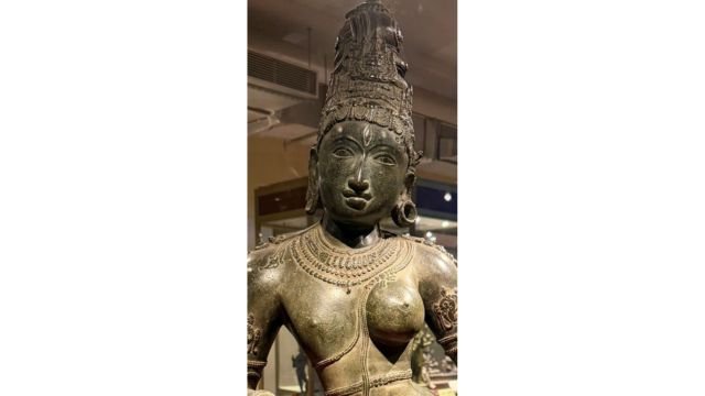 The Ardhanarishvara of the Chennai bronze gallery (detail).