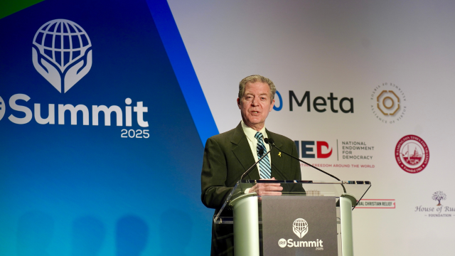 Ambassador Sam Brownback speaking at the International Religious Freedom Summit 2025. Photo by Peter Zoehrer.
