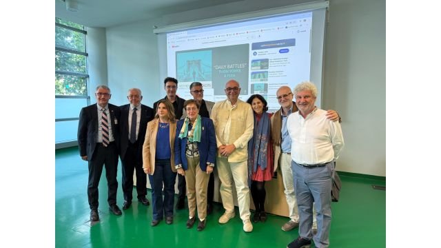 Rappresentanti di minoranze religiose con le studiose Stefania Palmisano e Raffaella Di Marzio al convegno del 21 maggio a Torino.