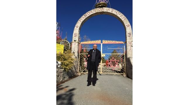 PierLuigi Zoccatelli in visita al Mandarom nel 2017.