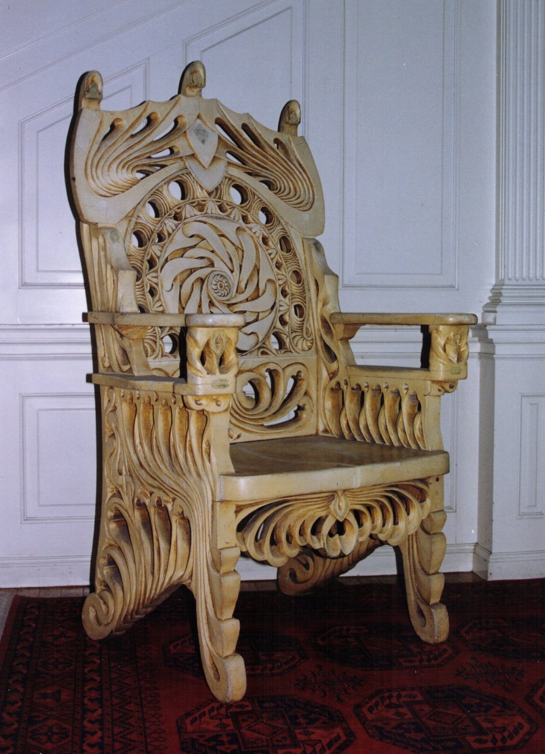 Machell’s throne for Katherine Tingley.

