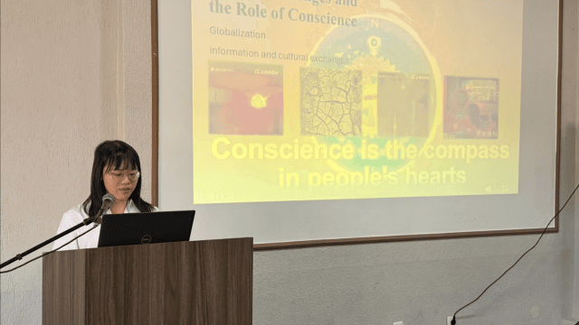 Aurora Li at the conference.