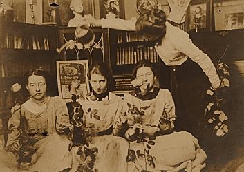 The Red Rose Girls. From left to right: Elizabeth Shippen Green, Violet Oakley, Jessie Willcox Smith. They are with horticulturist Henrietta Cozens (1889–1956), who managed the Red Rose Inn. Credits.