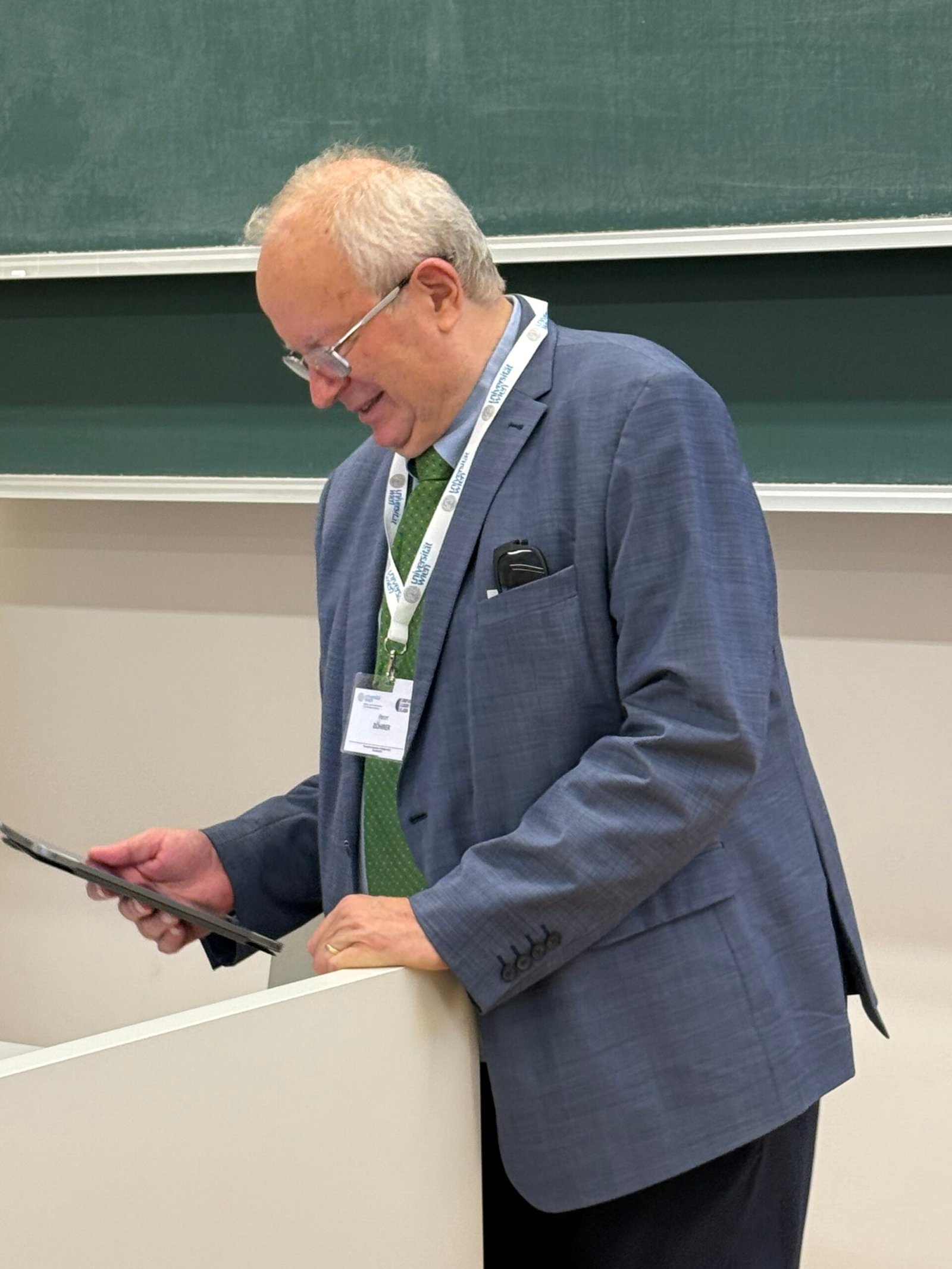 Peter Zoehrer chairing the session.