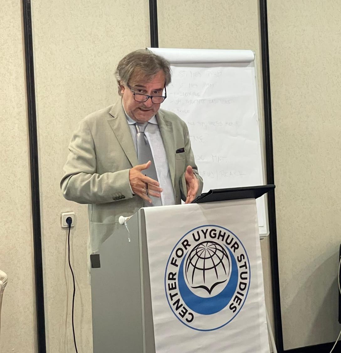Marco Respinti speaking at the Sarajevo conference.