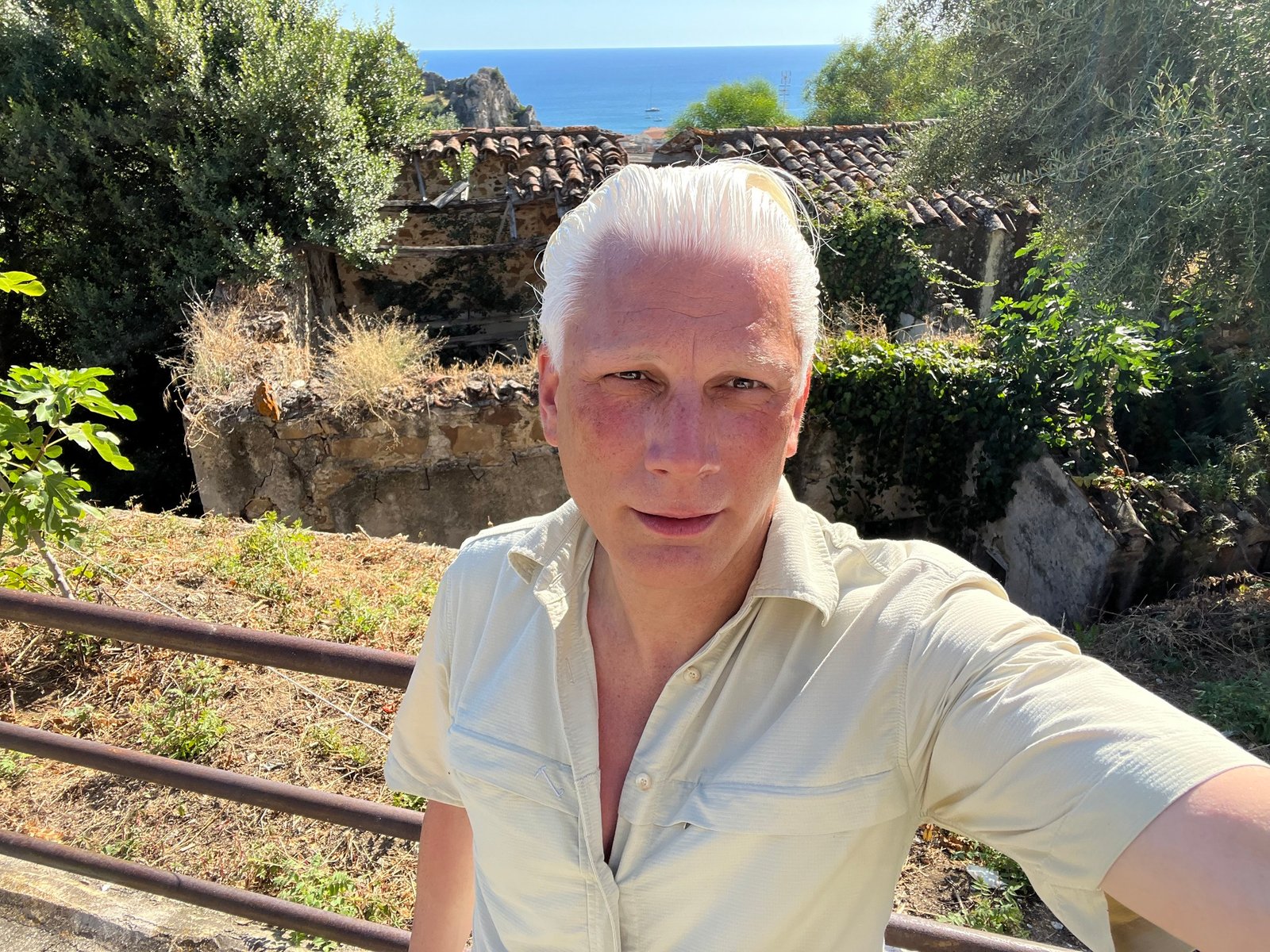 Henrik Bogdan with what remains of the Abbey of Thelema in Cefalù, Sicily, in 2025. From Facebook.


