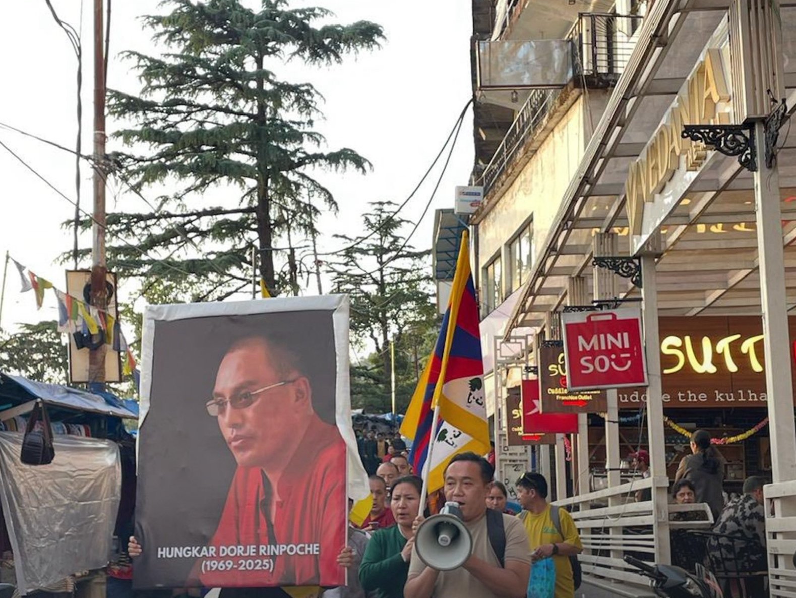 Tibetans demanding justice for Humkar Dorje Rinpoche. From X.