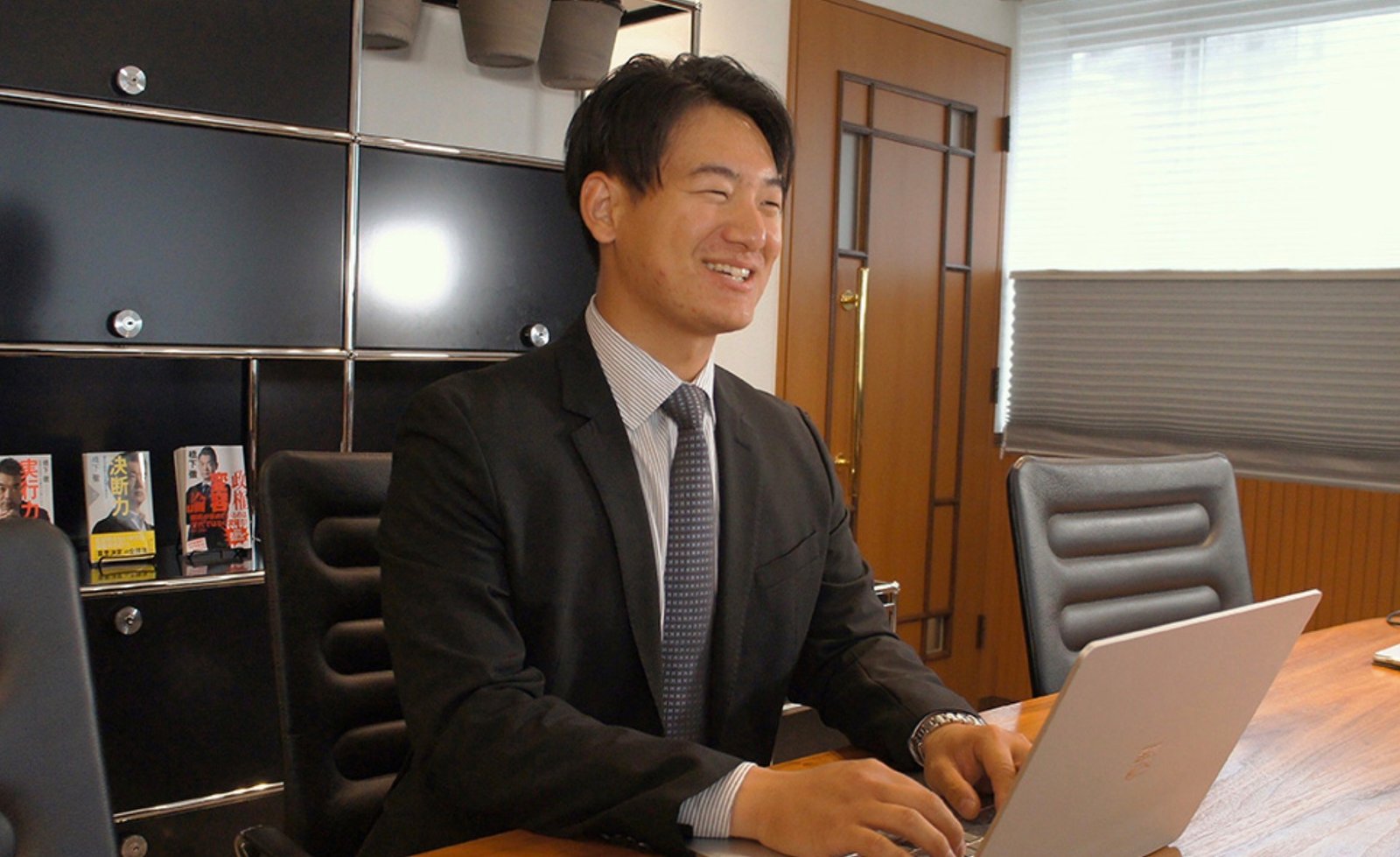 弁護士 杉山 幸太郎（橋本綜合法律事務所のウェブサイトより）