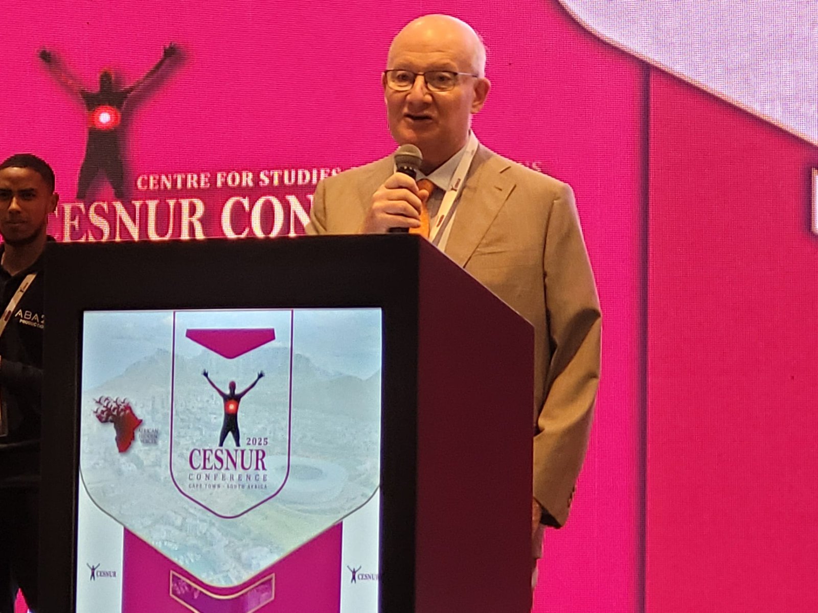 Massimo Introvigne discussing the book at the CESNUR 2025 conference.