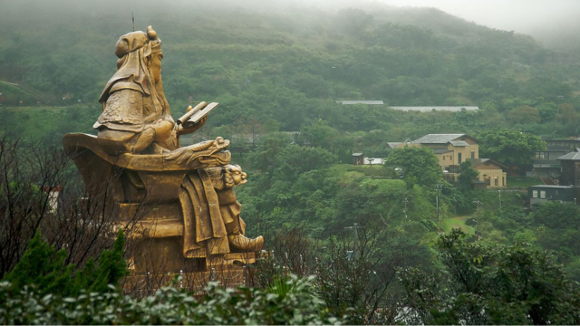 Statue of Guan Yu in Jinguashi, Taiwan. Credits.