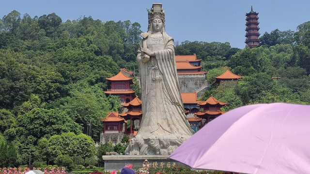 A statue of Mazu at Tianhou Temple, Guangzhou, Guangdong. Credits.