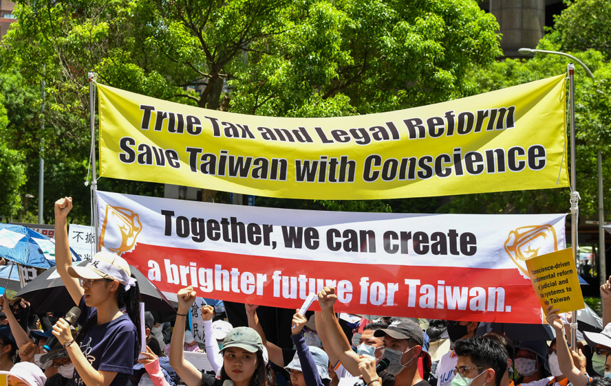 Almost thirty years of protests document Tai Ji Men’s resilience.