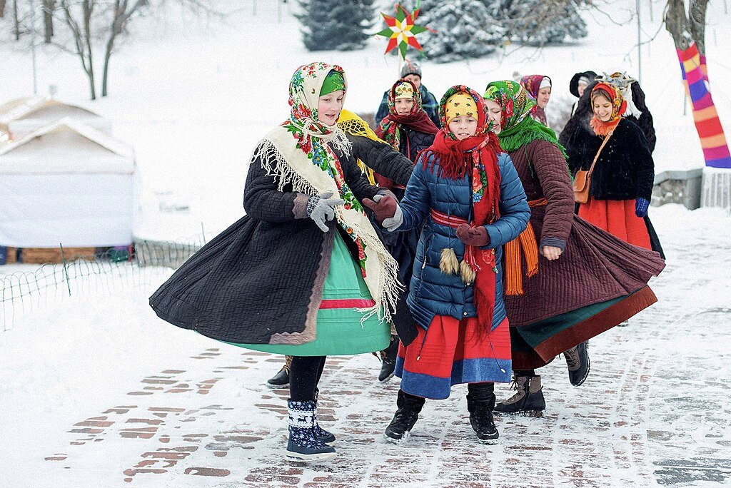 Children celebrating Christmas in Ukraine in happier times. Credits.