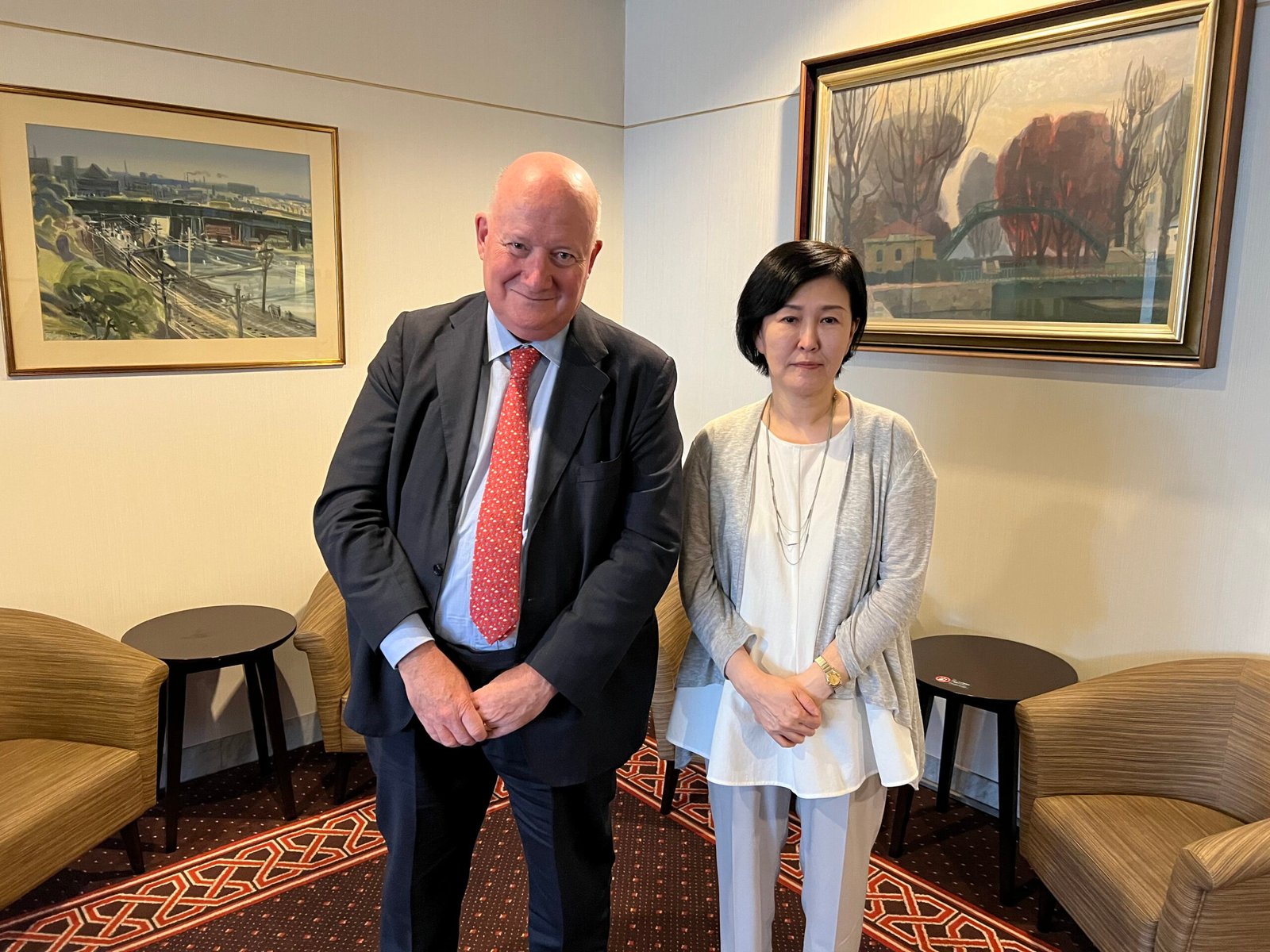 Masumi Fukuda with “Bitter Winter” editor-in-chief Massimo Introvigne in 2023.