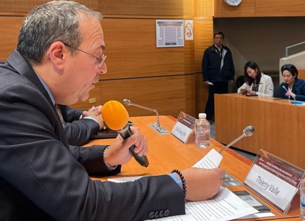 Thierry Valle, President of CAP-LC, speaking in Taiwan.