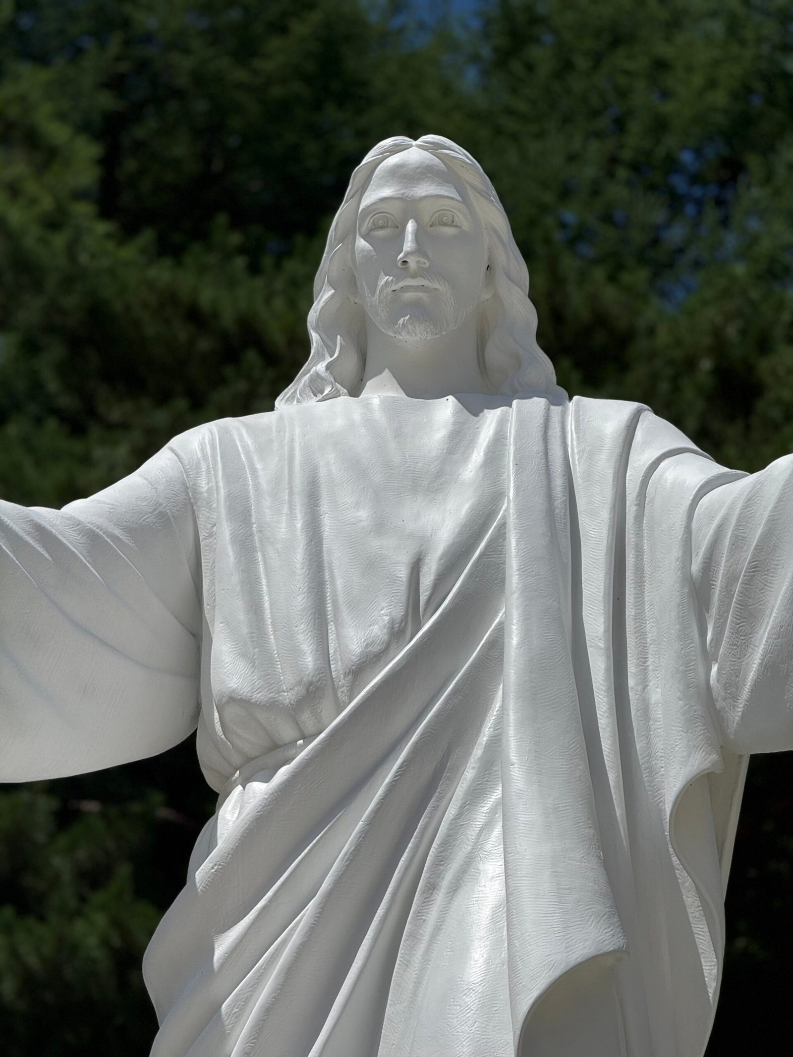 A statue of Jesus at Wolmyeongdong&rsquo;s CGM headquarters.