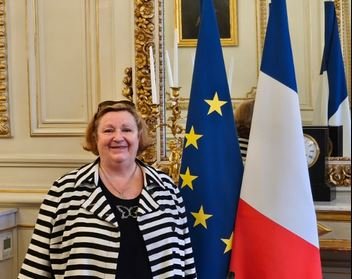 Catherine Katz. From X.