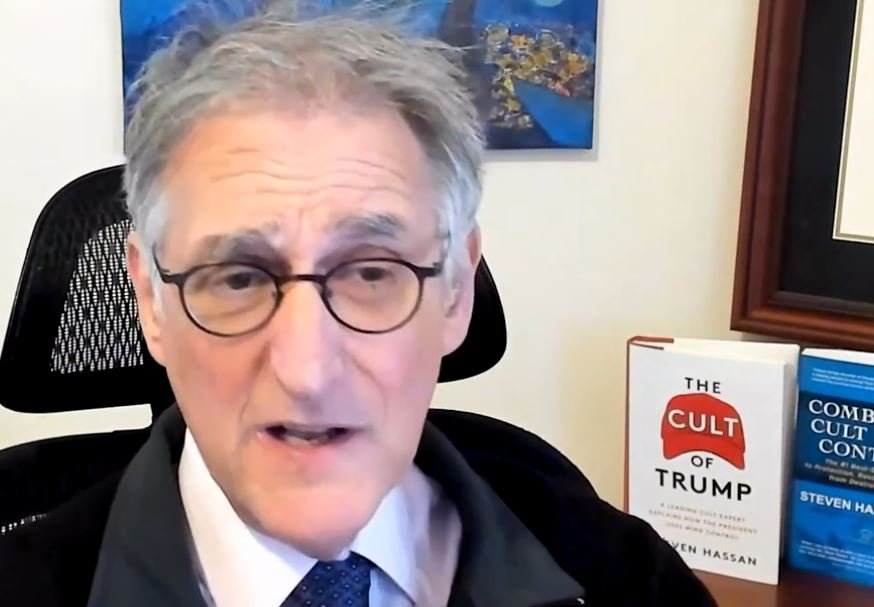 Steven Hassan. Screenshot.