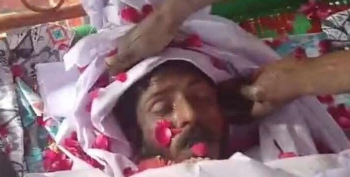 The body of Marqas Masih is laid to rest. Source: Voice of Pakistan Minority.