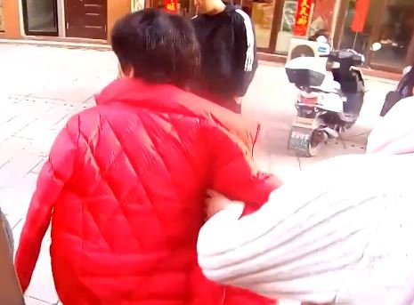 China, Zhonggong Was Supposed to Be Dead—But Keeps Being Arrested