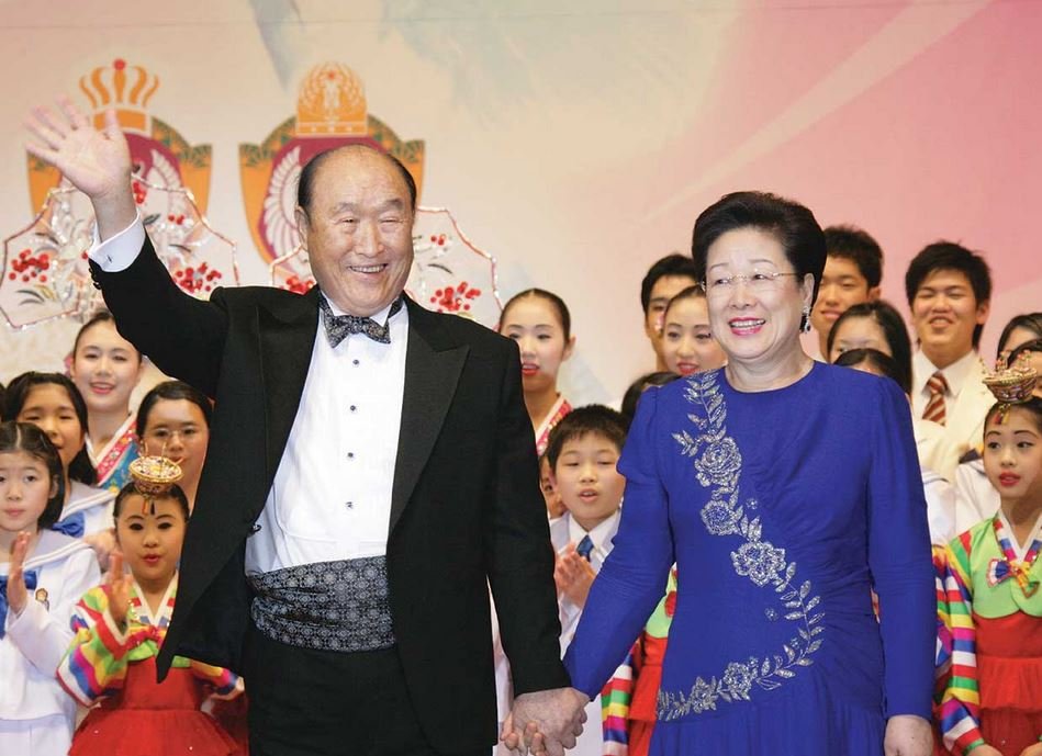 The late Reverend Sun Myung Moon and his wife and successor, Mother Han, the “Mother of Peace.” The High Court implied that those who believed in their message and supported their efforts with donations were victims of mental manipulation.