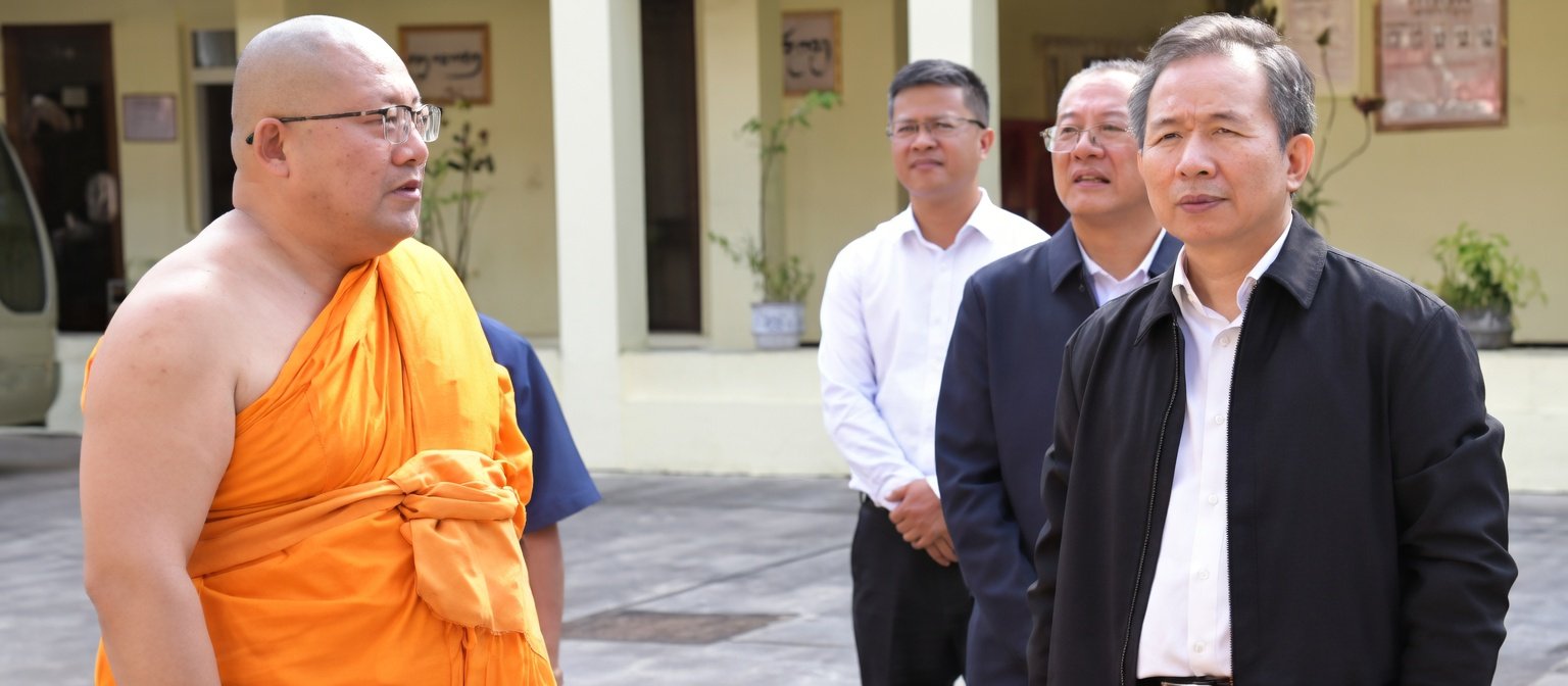 Li Ganjie met, among others, with leaders of the government-controlled China Buddhist Association in Yunnan. Screenshot.