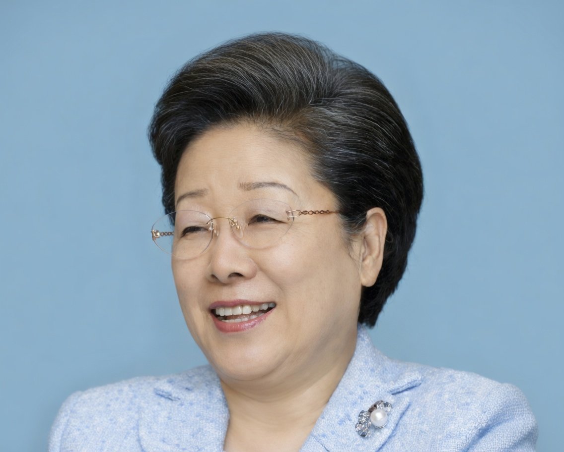 Mother Hak Ja Han Moon.