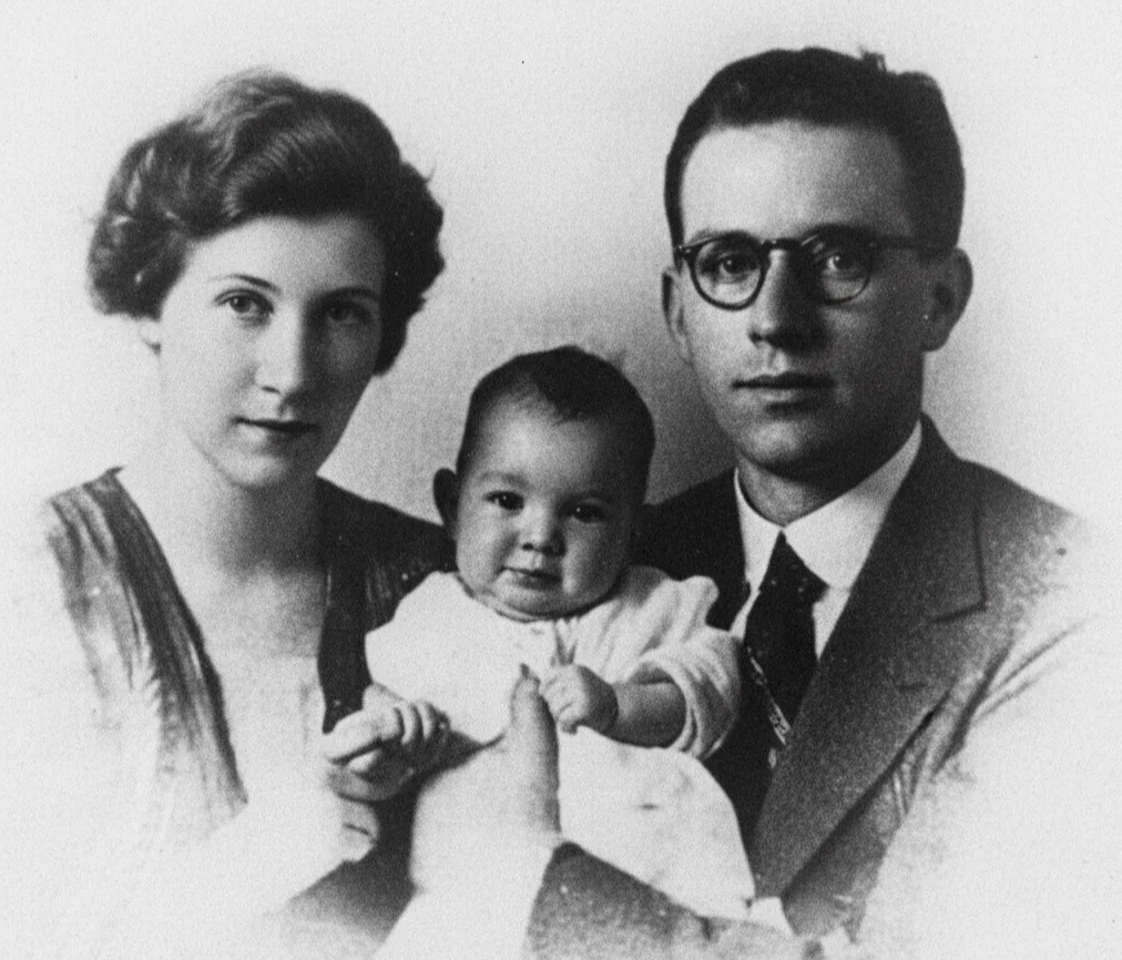 William Parson Woodard (1896&ndash;1973) with his family in Japan. From X.